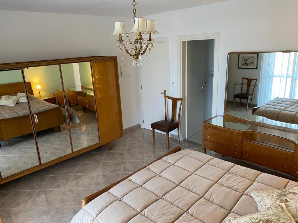 Residenze Bepilu Hotel Bari Luaran gambar